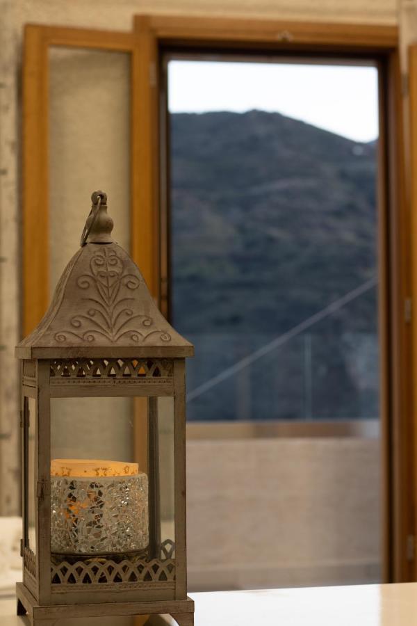 The Mountain House - Authentic Cretan Hideaway - Breathtaking And Nature Views Tourlotí Exterior photo